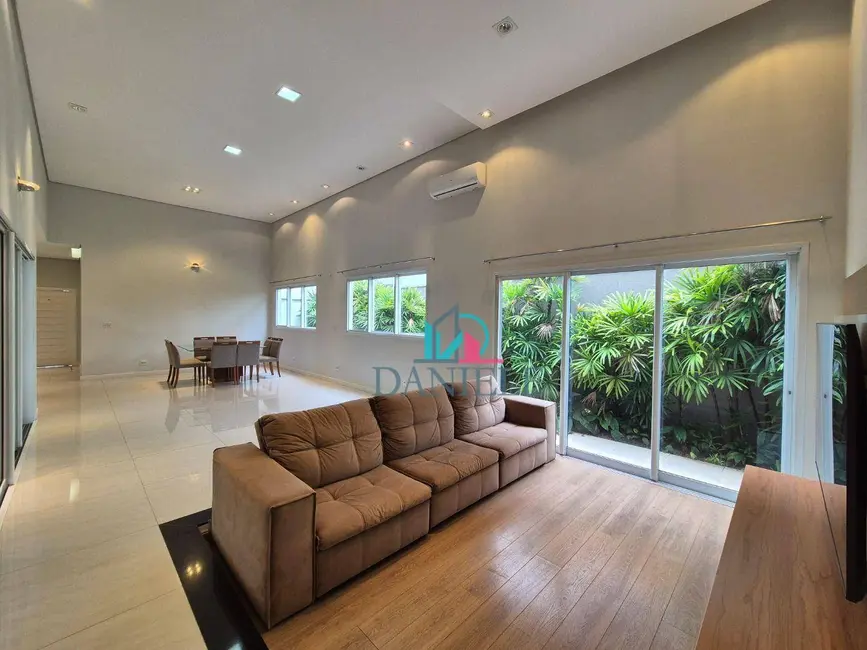 Casa de Condomínio com 4 quartos à venda, 1020m2 em Parque Residencial Damha, Araraquara - SP - imagem 1 Foto 1 de Casa de Condomínio com 4 quartos à venda, 1020m2 em Parque Residencial Damha, Araraquara - SP