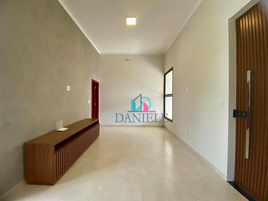 Casa de Condomínio com 3 quartos à venda, 200m2 em Parque Atlanta, Araraquara - SP - imagem 5 Foto 5 de Casa de Condomínio com 3 quartos à venda, 200m2 em Parque Atlanta, Araraquara - SP