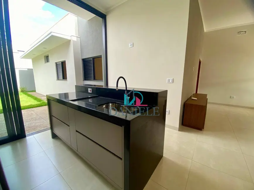 Casa de Condomínio com 3 quartos à venda, 200m2 em Parque Atlanta, Araraquara - SP - imagem 9 Foto 9 de Casa de Condomínio com 3 quartos à venda, 200m2 em Parque Atlanta, Araraquara - SP