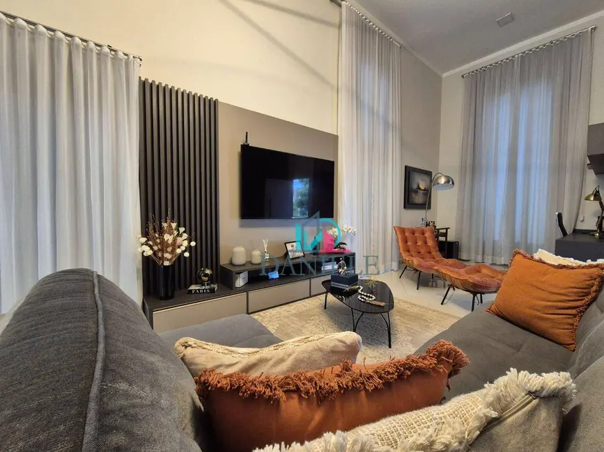 Casa de Condomínio com 3 quartos à venda, 300m2 em Jardim Salto Grande, Araraquara - SP - imagem 5 Foto 5 de Casa de Condomínio com 3 quartos à venda, 300m2 em Jardim Salto Grande, Araraquara - SP