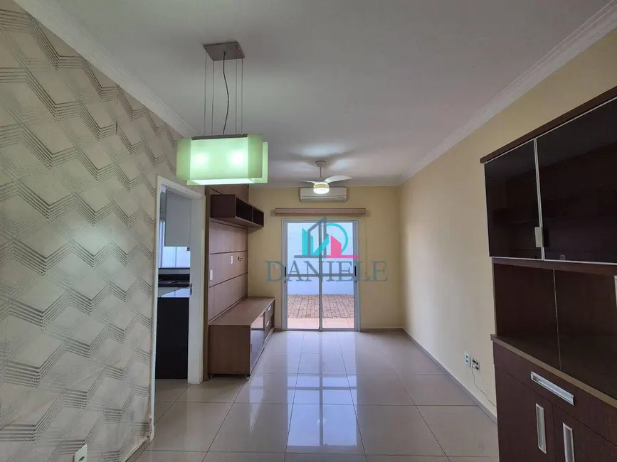 Casa de Condomínio com 2 quartos à venda, 202m2 em Jardim Almeida, Araraquara - SP - imagem 2 Foto 2 de Casa de Condomínio com 2 quartos à venda, 202m2 em Jardim Almeida, Araraquara - SP