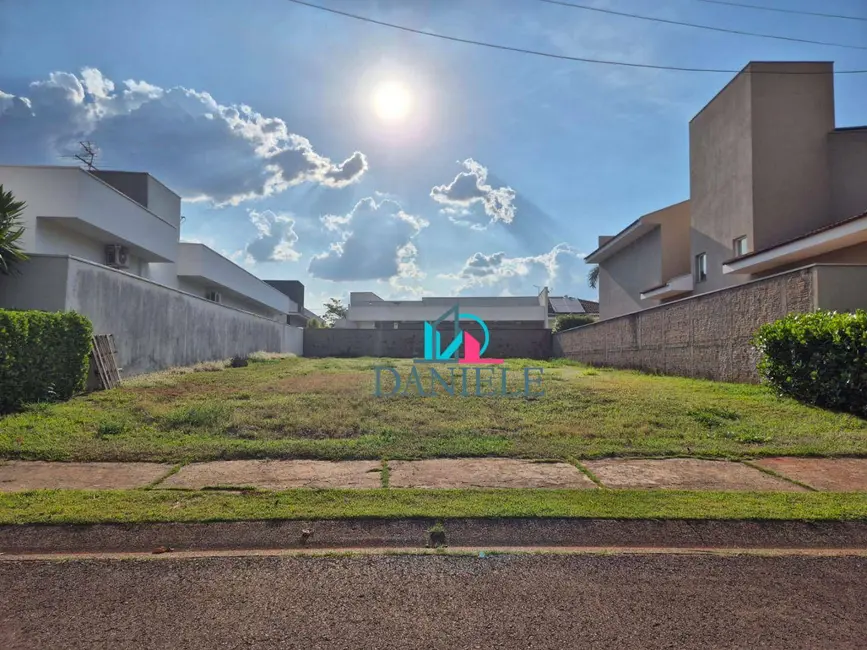 Foto 2 de Terreno / Lote à venda, 465m2 em Parque Residencial Damha, Araraquara - SP