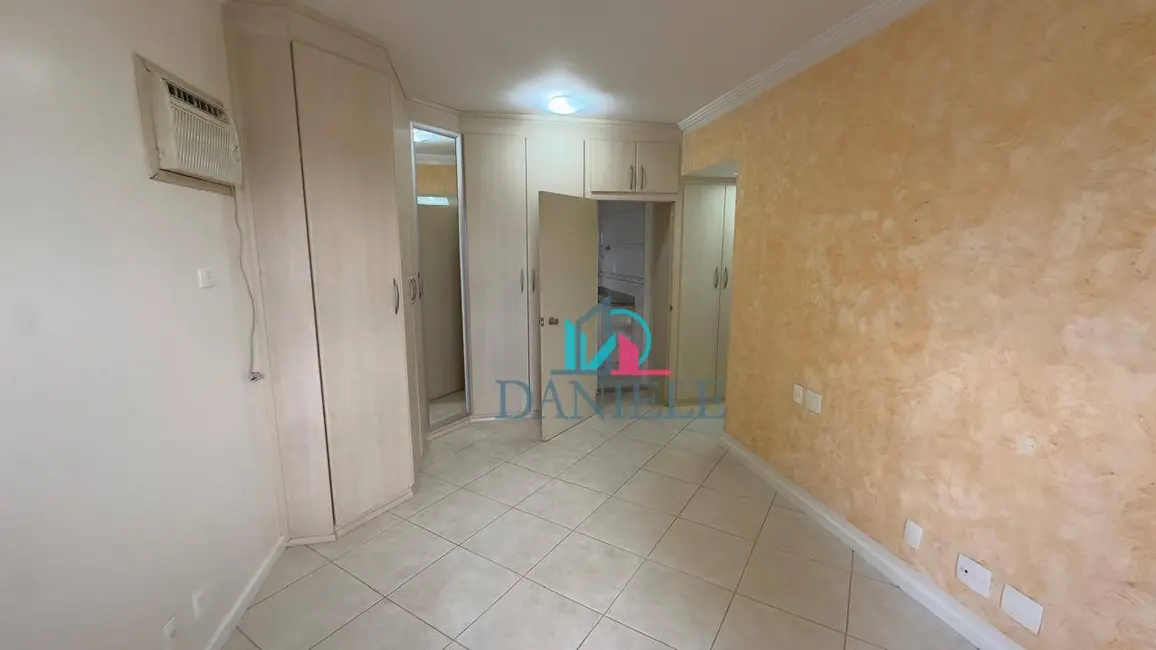 Apartamento com 3 quartos à venda, 266m2 em Centro, Araraquara - SP - imagem 8 Foto 8 de Apartamento com 3 quartos à venda, 266m2 em Centro, Araraquara - SP