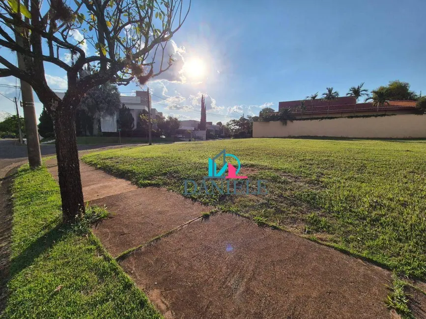 Foto 2 de Terreno / Lote à venda, 416m2 em Parque Residencial Damha, Araraquara - SP