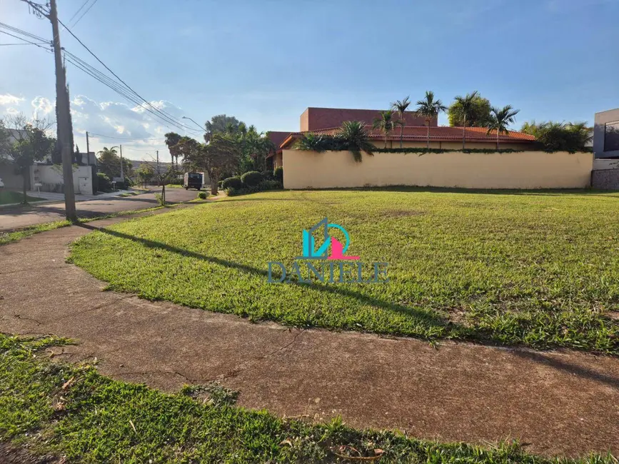 Foto 1 de Terreno / Lote à venda, 416m2 em Parque Residencial Damha, Araraquara - SP