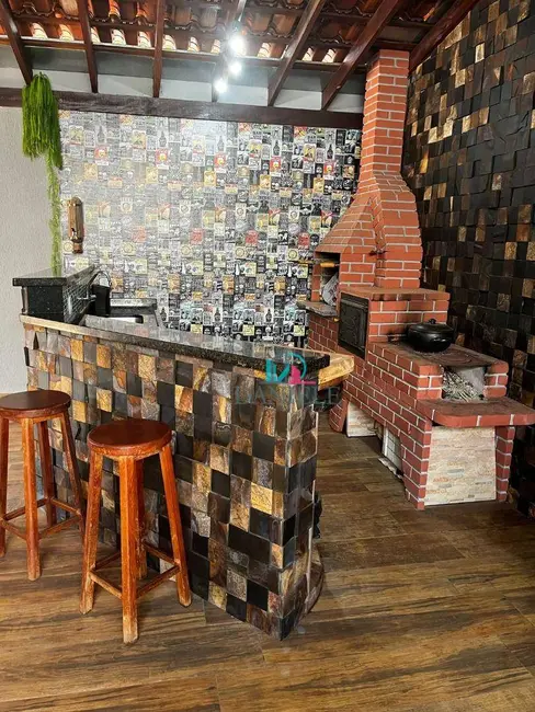 Casa com 3 quartos à venda, 250m2 em Jardim Arco-Íris, Araraquara - SP - imagem 8 Foto 8 de Casa com 3 quartos à venda, 250m2 em Jardim Arco-Íris, Araraquara - SP
