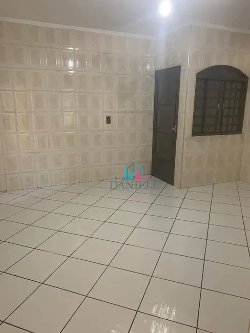 Casa com 4 quartos à venda, 250m2 em Jardim Eliana, Araraquara - SP - imagem 8 Foto 8 de Casa com 4 quartos à venda, 250m2 em Jardim Eliana, Araraquara - SP