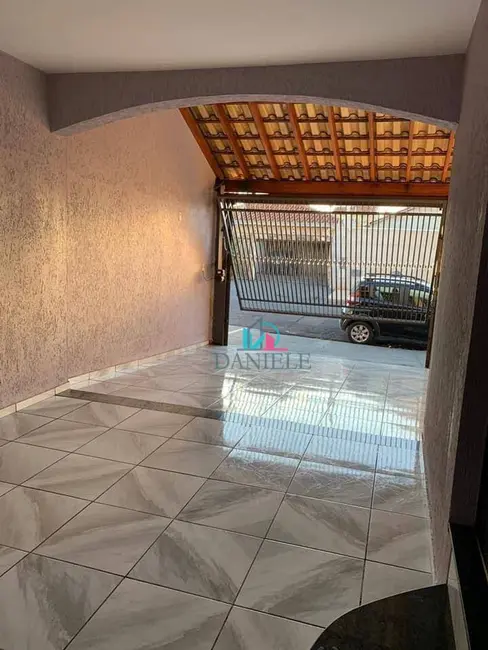 Casa com 4 quartos à venda, 250m2 em Jardim Eliana, Araraquara - SP - imagem 3 Foto 3 de Casa com 4 quartos à venda, 250m2 em Jardim Eliana, Araraquara - SP