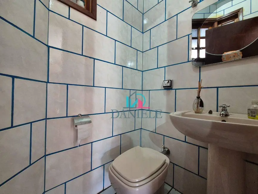 Casa com 3 quartos à venda, 354m2 em Centro, Araraquara - SP - imagem 9 Foto 9 de Casa com 3 quartos à venda, 354m2 em Centro, Araraquara - SP