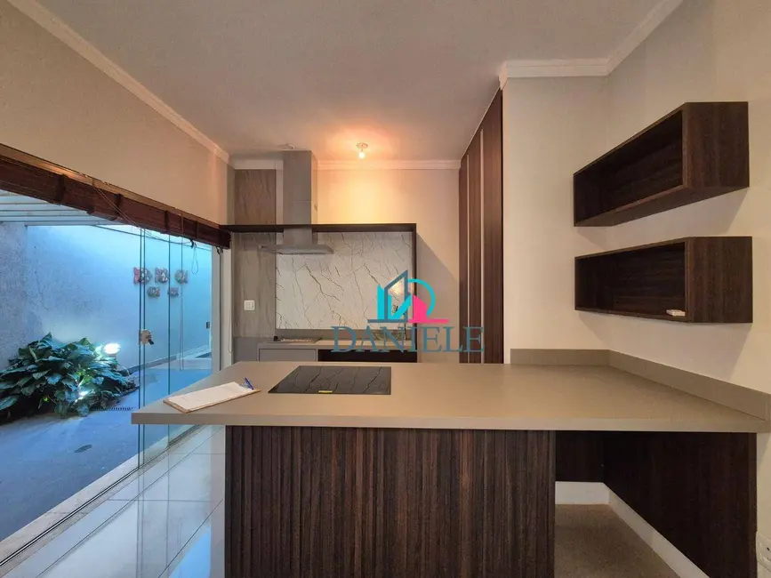 Casa de Condomínio com 3 quartos à venda, 430m2 em Parque Residencial Damha, Araraquara - SP - imagem 5 Foto 5 de Casa de Condomínio com 3 quartos à venda, 430m2 em Parque Residencial Damha, Araraquara - SP