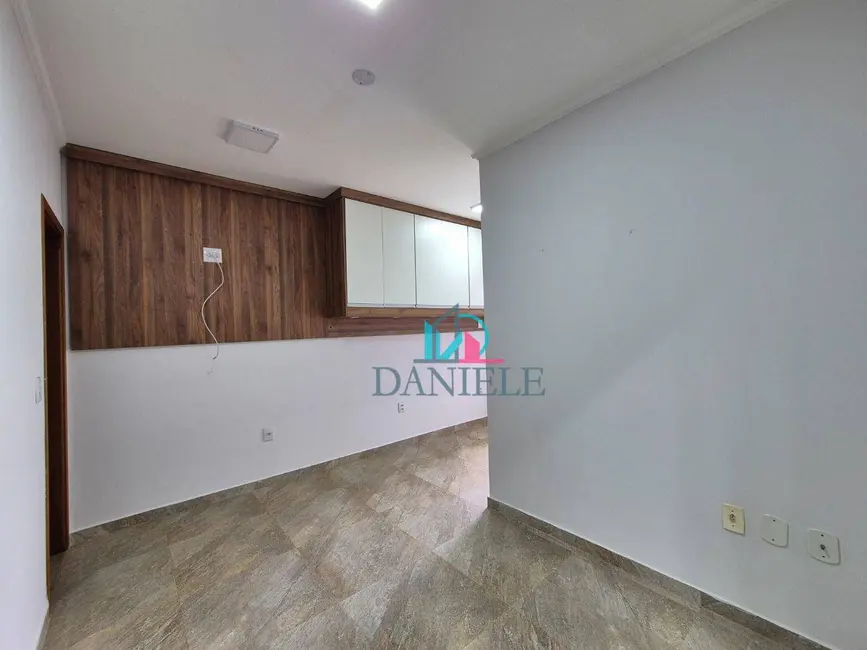 Casa com 3 quartos à venda, 295m2 em Residencial Cambuy, Araraquara - SP - imagem 9 Foto 9 de Casa com 3 quartos à venda, 295m2 em Residencial Cambuy, Araraquara - SP
