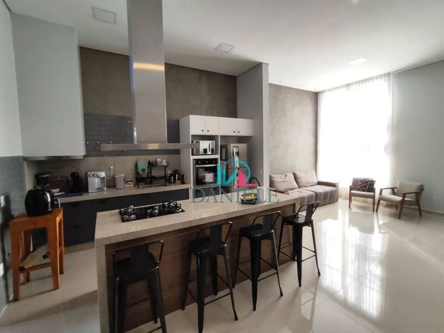Casa de Condomínio com 3 quartos à venda, 245m2 em Araraquara - SP - imagem 7 Foto 7 de Casa de Condomínio com 3 quartos à venda, 245m2 em Araraquara - SP