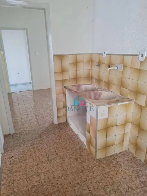 Casa com 3 quartos à venda, 120m2 em Centro, Araraquara - SP - imagem 3 Foto 3 de Casa com 3 quartos à venda, 120m2 em Centro, Araraquara - SP
