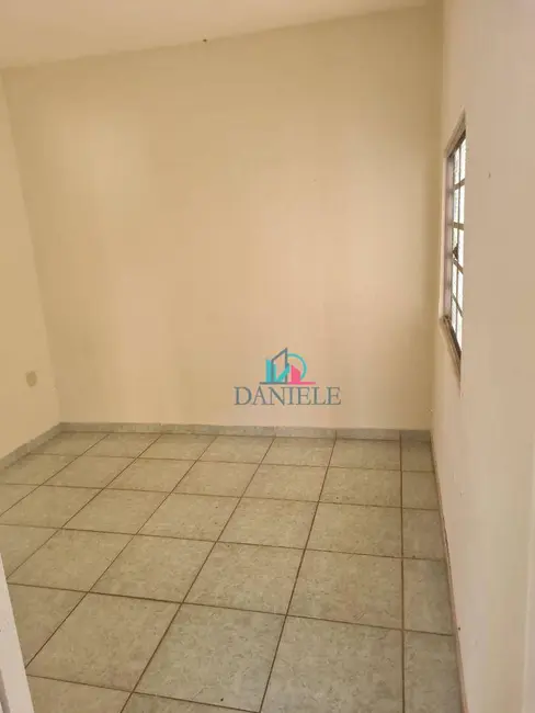 Casa com 3 quartos à venda, 120m2 em Centro, Araraquara - SP - imagem 7 Foto 7 de Casa com 3 quartos à venda, 120m2 em Centro, Araraquara - SP