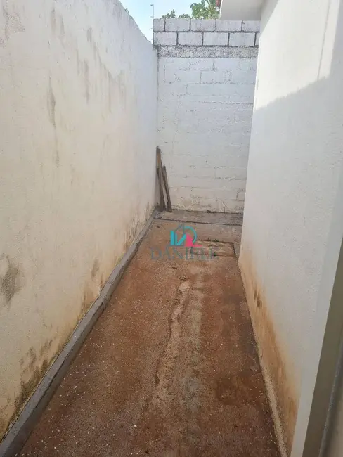 Casa com 3 quartos à venda, 120m2 em Centro, Araraquara - SP - imagem 6 Foto 6 de Casa com 3 quartos à venda, 120m2 em Centro, Araraquara - SP