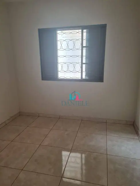Casa com 3 quartos à venda, 120m2 em Centro, Araraquara - SP - imagem 9 Foto 9 de Casa com 3 quartos à venda, 120m2 em Centro, Araraquara - SP