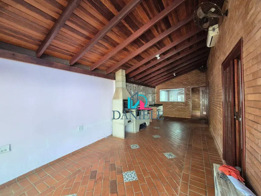 Foto 5 de Casa com 2 quartos à venda, 198m2 em Jardim Maria Luiza IV, Araraquara - SP