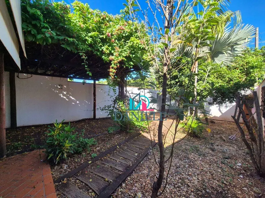 Foto 7 de Casa com 2 quartos à venda, 198m2 em Jardim Maria Luiza IV, Araraquara - SP