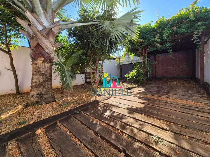 Foto 6 de Casa com 2 quartos à venda, 198m2 em Jardim Maria Luiza IV, Araraquara - SP