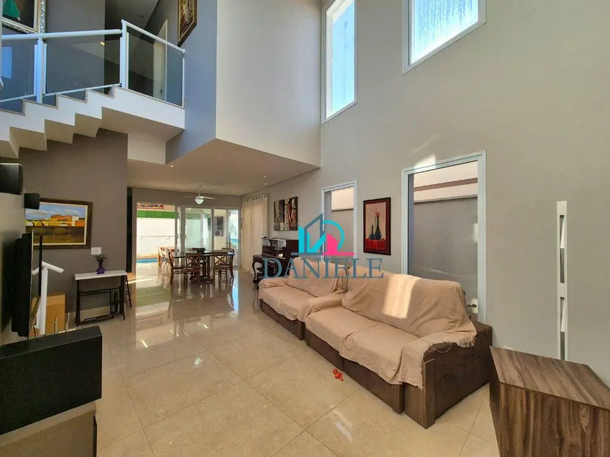 Foto 4 de Casa de Condomínio com 3 quartos à venda, 275m2 em Residencial Village Damha II, Araraquara - SP