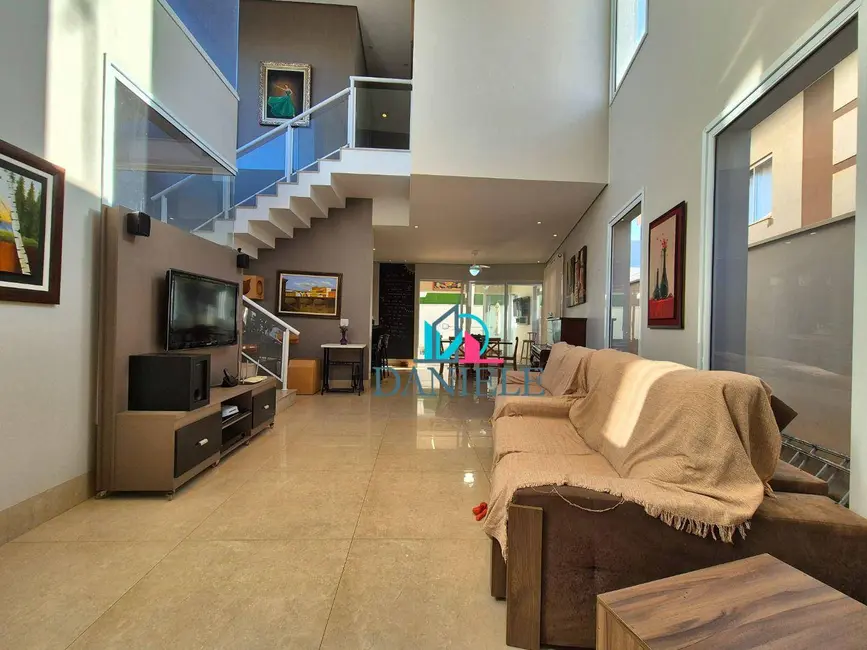 Foto 5 de Casa de Condomínio com 3 quartos à venda, 275m2 em Residencial Village Damha II, Araraquara - SP