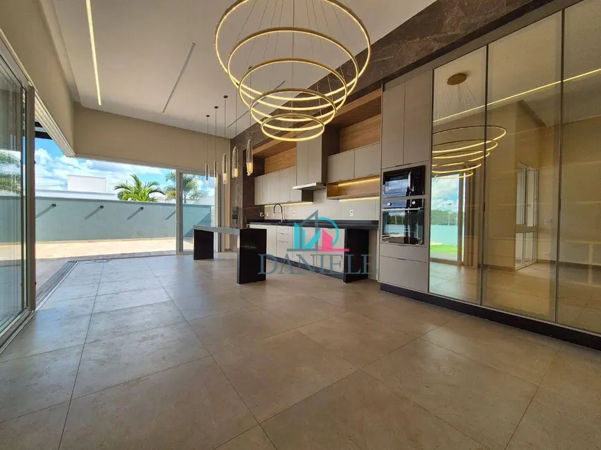 Foto 1 de Casa de Condomínio com 3 quartos à venda, 596m2 em Condomínio Buona Vita, Araraquara - SP