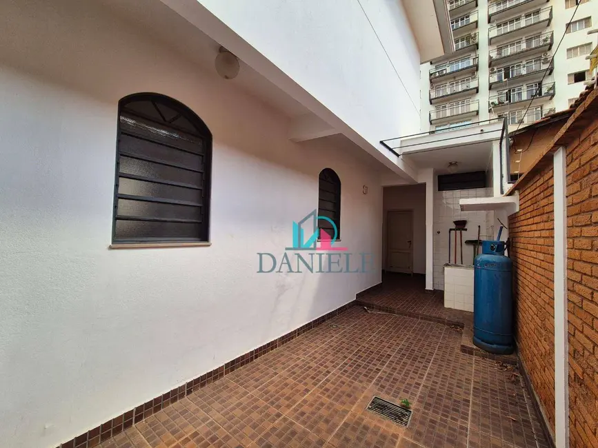 Casa com 4 quartos à venda, 202m2 em Centro, Araraquara - SP - imagem 9 Foto 9 de Casa com 4 quartos à venda, 202m2 em Centro, Araraquara - SP