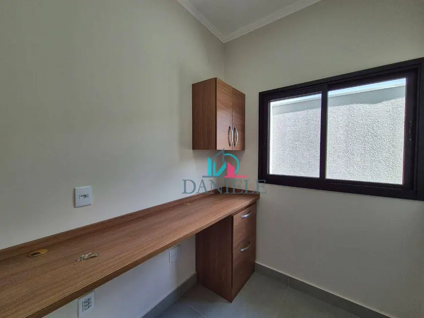 Foto 2 de Casa de Condomínio com 3 quartos à venda, 288m2 em Parque Residencial Damha, Araraquara - SP