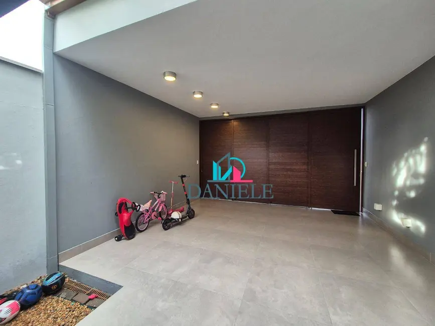 Foto 2 de Casa de Condomínio com 3 quartos à venda, 275m2 em Residencial Village Damha II, Araraquara - SP