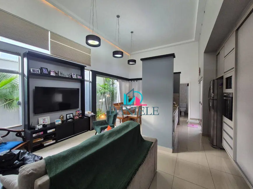 Foto 5 de Casa de Condomínio com 3 quartos à venda, 275m2 em Residencial Village Damha II, Araraquara - SP