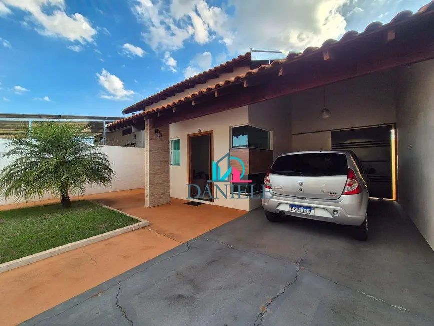 Casa com 2 quartos à venda, 300m2 em Jardim Águas do Paiol, Araraquara - SP - imagem 1 Foto 1 de Casa com 2 quartos à venda, 300m2 em Jardim Águas do Paiol, Araraquara - SP