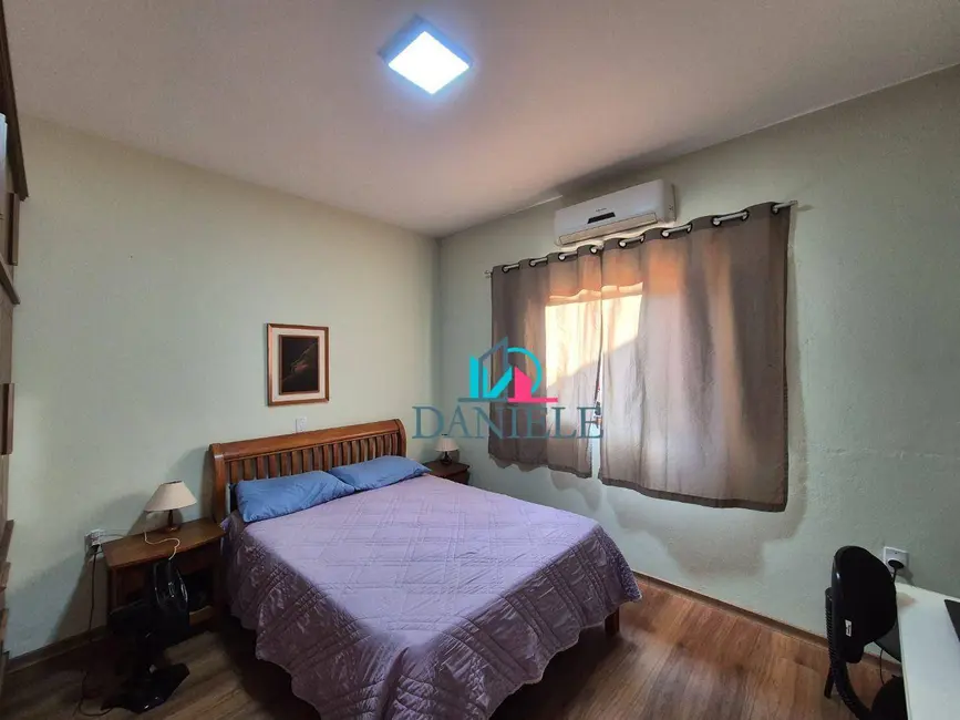 Casa com 2 quartos à venda, 300m2 em Jardim Águas do Paiol, Araraquara - SP - imagem 8 Foto 8 de Casa com 2 quartos à venda, 300m2 em Jardim Águas do Paiol, Araraquara - SP