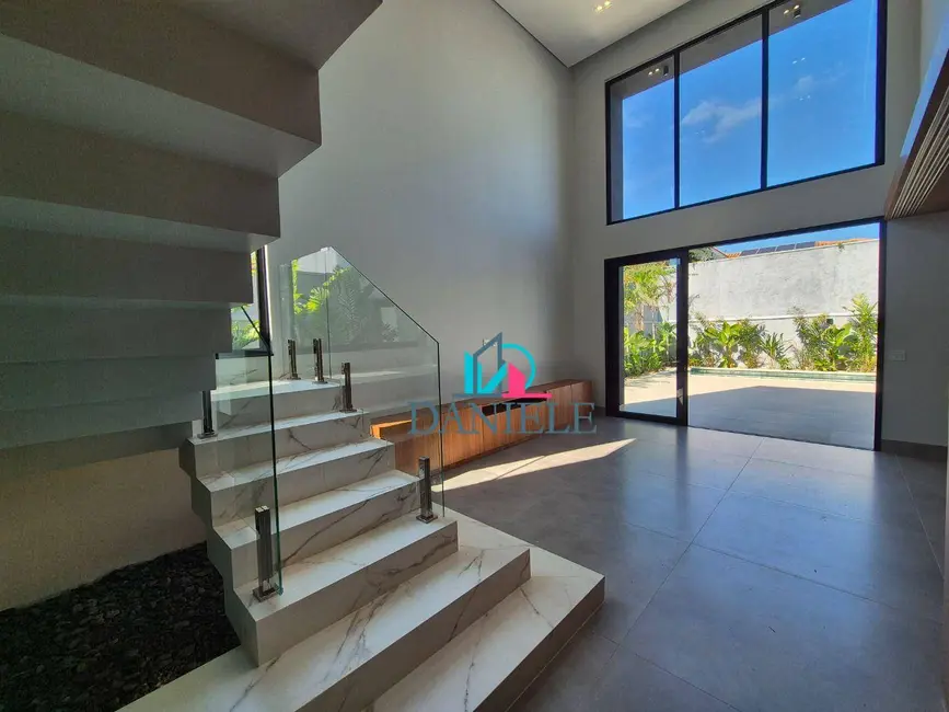 Casa de Condomínio com 3 quartos à venda, 457m2 em Jardim Salto Grande, Araraquara - SP - imagem 7 Foto 7 de Casa de Condomínio com 3 quartos à venda, 457m2 em Jardim Salto Grande, Araraquara - SP