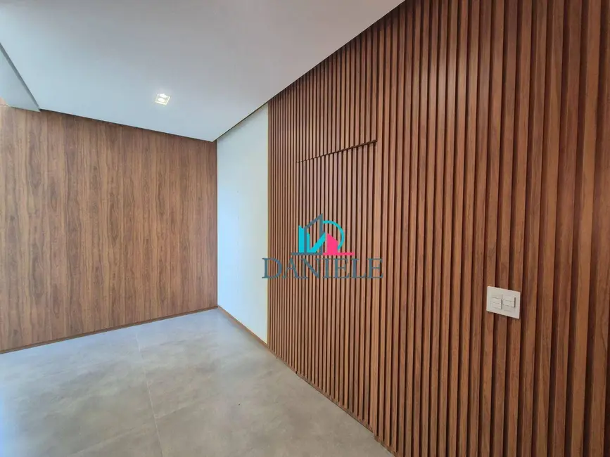 Casa de Condomínio com 3 quartos à venda, 457m2 em Jardim Salto Grande, Araraquara - SP - imagem 3 Foto 3 de Casa de Condomínio com 3 quartos à venda, 457m2 em Jardim Salto Grande, Araraquara - SP