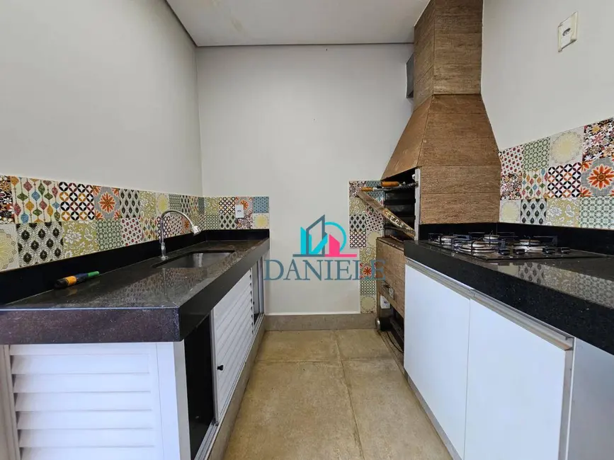Casa de Condomínio com 3 quartos à venda, 353m2 em Parque Residencial Damha, Araraquara - SP - imagem 9 Foto 9 de Casa de Condomínio com 3 quartos à venda, 353m2 em Parque Residencial Damha, Araraquara - SP