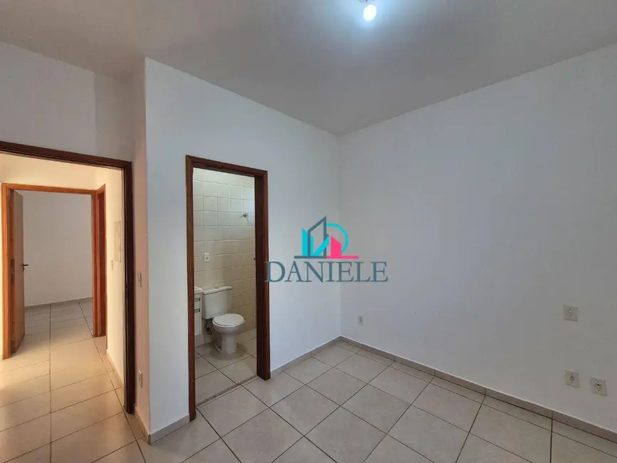 Foto 7 de Casa de Condomínio com 3 quartos à venda, 200m2 em Jardim Marialice, Araraquara - SP