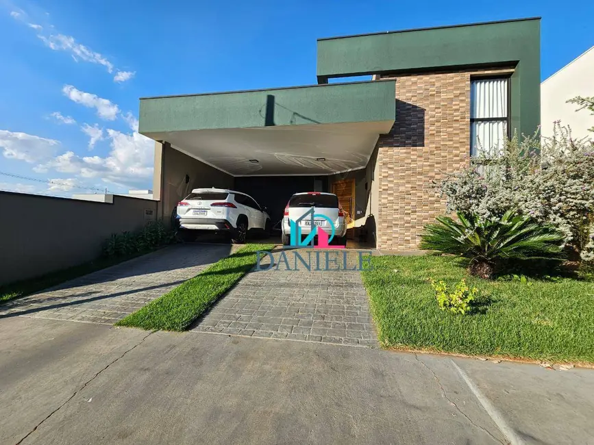Foto 2 de Casa de Condomínio com 3 quartos à venda, 300m2 em Jardim Salto Grande, Araraquara - SP