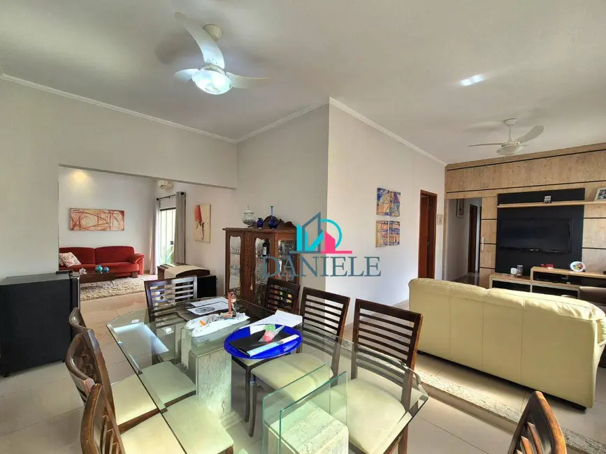 Casa de Condomínio com 3 quartos à venda, 378m2 em Jardim Imperador, Araraquara - SP - imagem 7 Foto 7 de Casa de Condomínio com 3 quartos à venda, 378m2 em Jardim Imperador, Araraquara - SP