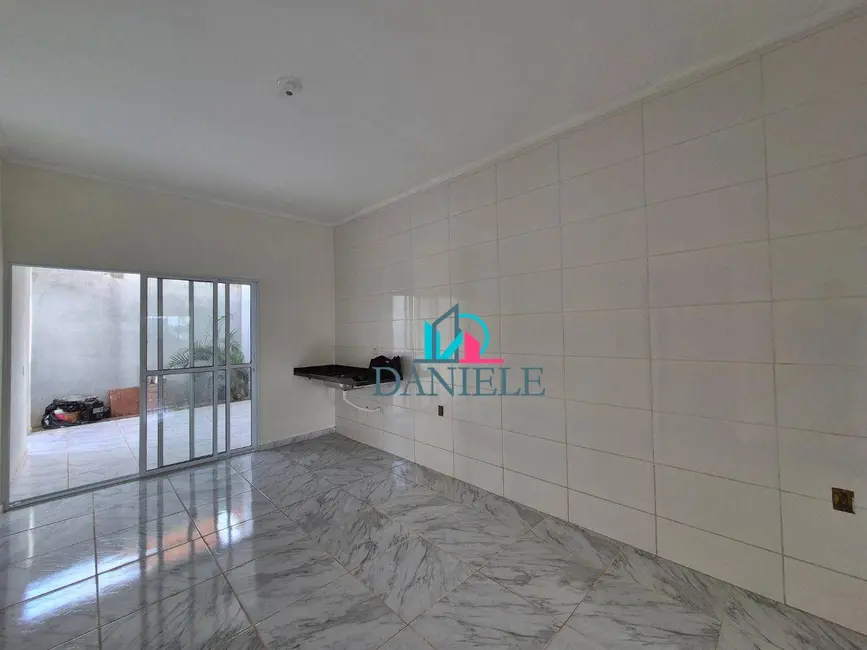 Casa com 2 quartos à venda, 193m2 em Jardim Maria Luiza, Araraquara - SP - imagem 6 Foto 6 de Casa com 2 quartos à venda, 193m2 em Jardim Maria Luiza, Araraquara - SP