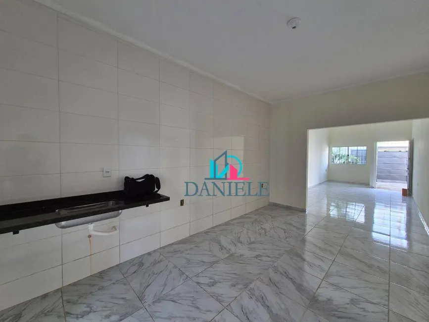 Casa com 2 quartos à venda, 193m2 em Jardim Maria Luiza, Araraquara - SP - imagem 8 Foto 8 de Casa com 2 quartos à venda, 193m2 em Jardim Maria Luiza, Araraquara - SP