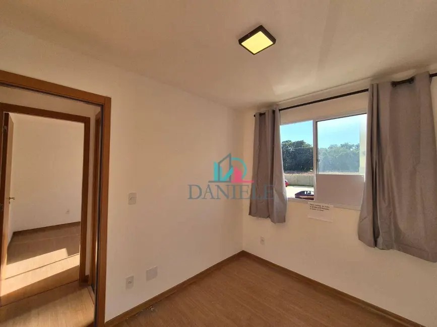 Foto 4 de Apartamento com 2 quartos à venda e para alugar, 83m2 em Altos do Jaraguá, Araraquara - SP