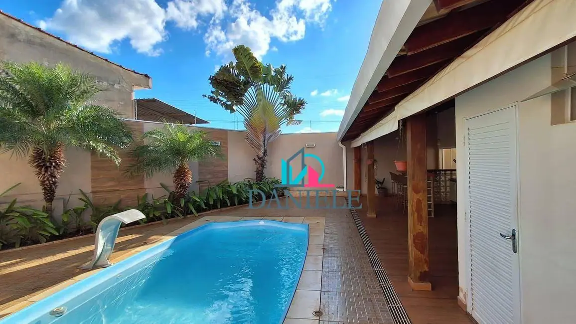 Casa com 2 quartos à venda, 391m2 em Vila José Bonifácio, Araraquara - SP - imagem 9 Foto 9 de Casa com 2 quartos à venda, 391m2 em Vila José Bonifácio, Araraquara - SP