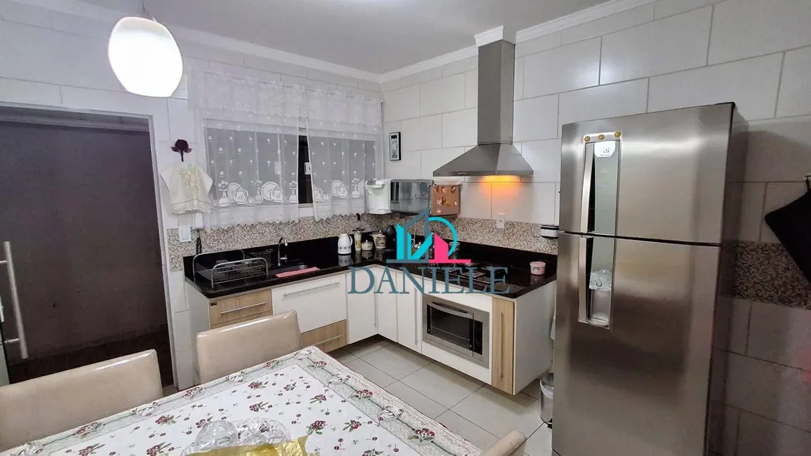 Casa com 2 quartos à venda, 391m2 em Vila José Bonifácio, Araraquara - SP - imagem 6 Foto 6 de Casa com 2 quartos à venda, 391m2 em Vila José Bonifácio, Araraquara - SP