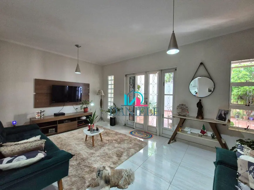 Casa com 3 quartos à venda, 218m2 em Jardim dos Ipês, Araraquara - SP - imagem 1 Foto 1 de Casa com 3 quartos à venda, 218m2 em Jardim dos Ipês, Araraquara - SP