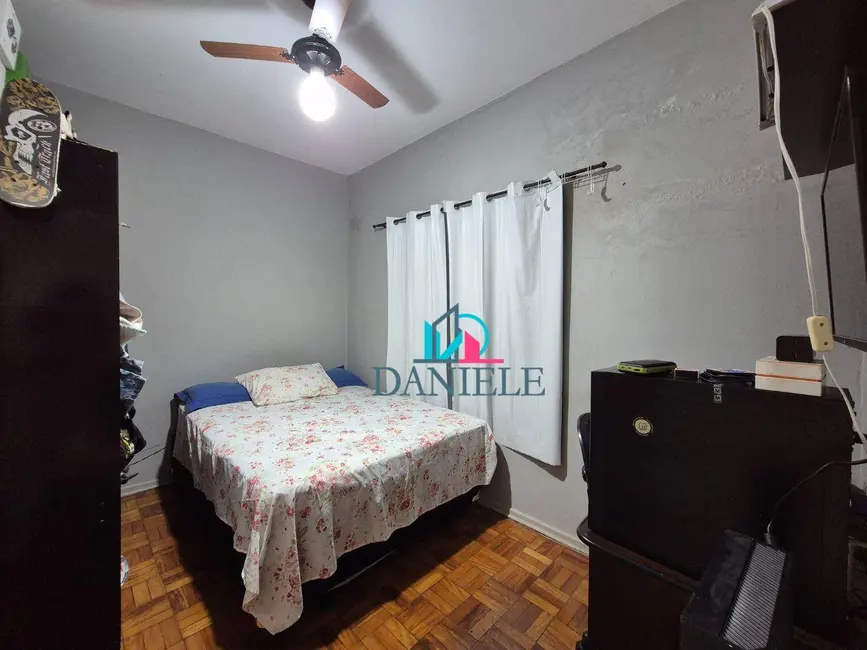 Casa com 3 quartos à venda, 218m2 em Jardim dos Ipês, Araraquara - SP - imagem 8 Foto 8 de Casa com 3 quartos à venda, 218m2 em Jardim dos Ipês, Araraquara - SP