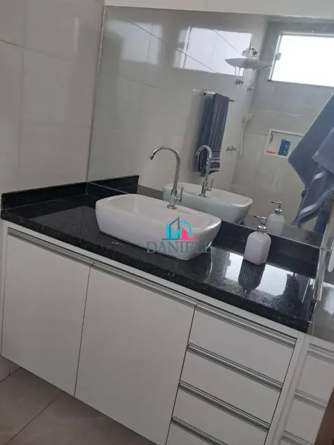 Casa de Condomínio com 3 quartos à venda, 262m2 em Araraquara - SP - imagem 4 Foto 4 de Casa de Condomínio com 3 quartos à venda, 262m2 em Araraquara - SP