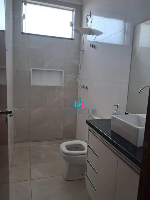 Casa de Condomínio com 3 quartos à venda, 262m2 em Araraquara - SP - imagem 9 Foto 9 de Casa de Condomínio com 3 quartos à venda, 262m2 em Araraquara - SP