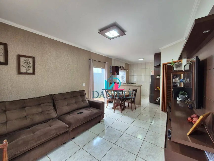 Casa de Condomínio com 2 quartos à venda, 265m2 em Jardim Maria Luiza IV, Araraquara - SP - imagem 2 Foto 2 de Casa de Condomínio com 2 quartos à venda, 265m2 em Jardim Maria Luiza IV, Araraquara - SP