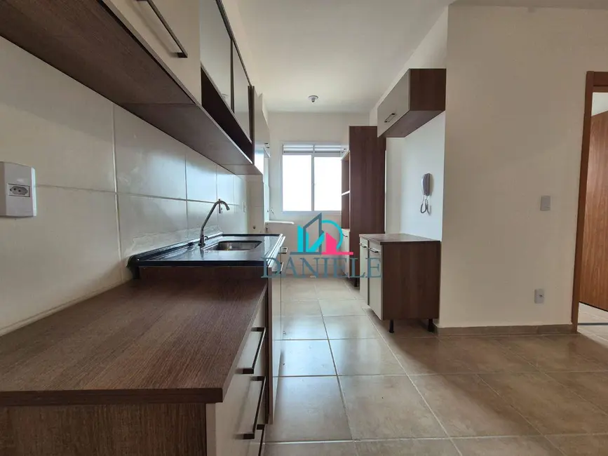 Foto 5 de Apartamento com 2 quartos à venda, 46m2 em Jardim Brasil (Vila Xavier), Araraquara - SP