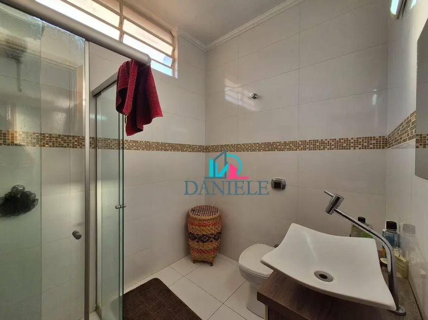 Foto 8 de Casa com 3 quartos à venda, 280m2 em Jardim Santa Angelina, Araraquara - SP